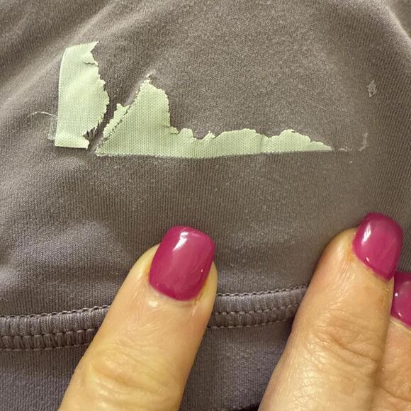 LULULEMON Align Crop tank top light support A/B cup Purple Ash Sz4 Read Nulu - Picture 6 of 6